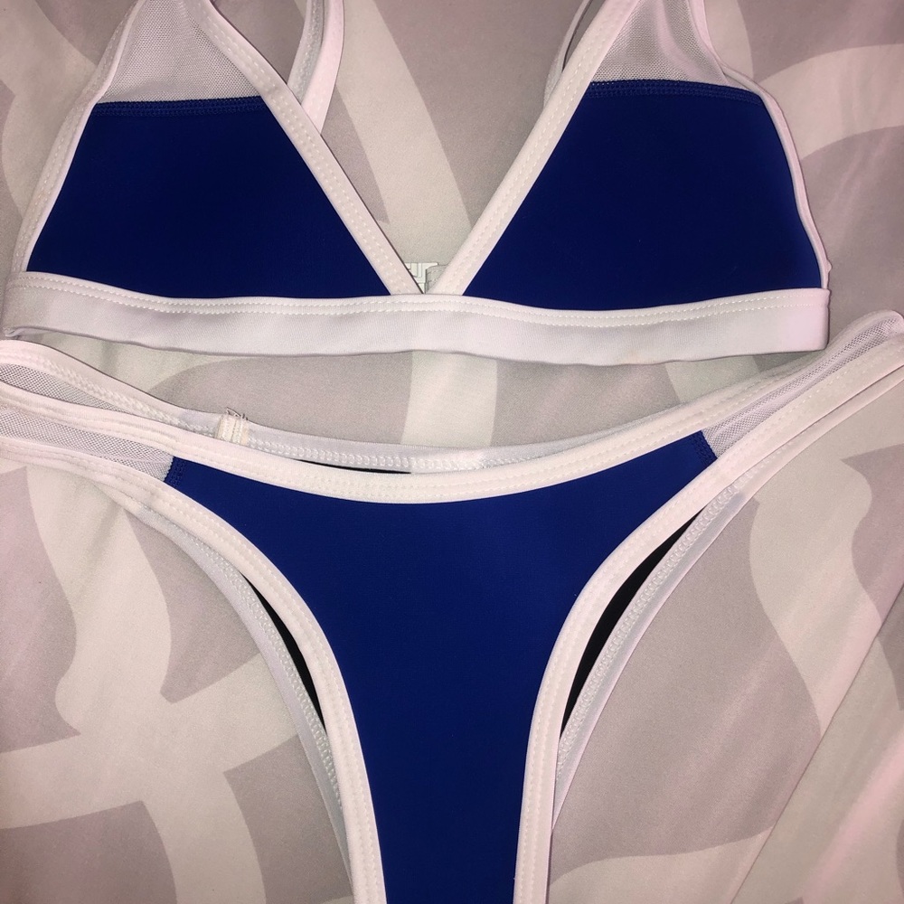Hoaka Bikini Set